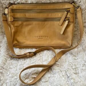 LEIBESKIND *Rare* Soft Leather Crossbody Clutch Shoulder Purse Bag